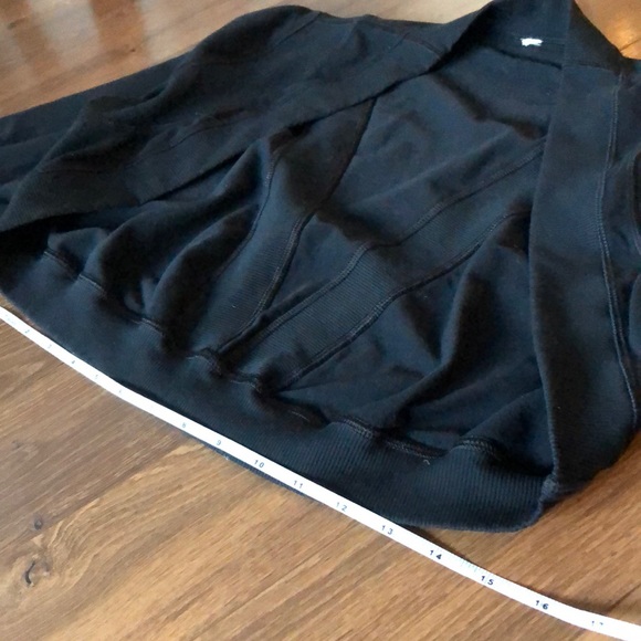 RARE Lululemon crop top cardigan jacket size 4-8 - Picture 10 of 16